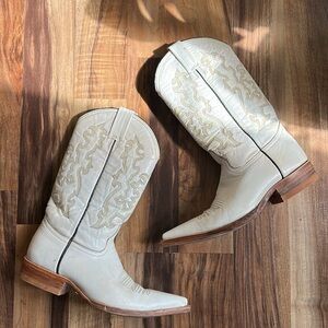 Women's Western Cowhide Leather Cowboy Boots - White